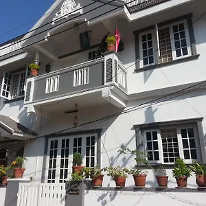  Bed & Breakfast Gloria India